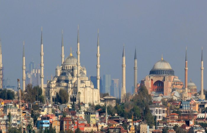 Singles en Turquía puentes y Fin de Año